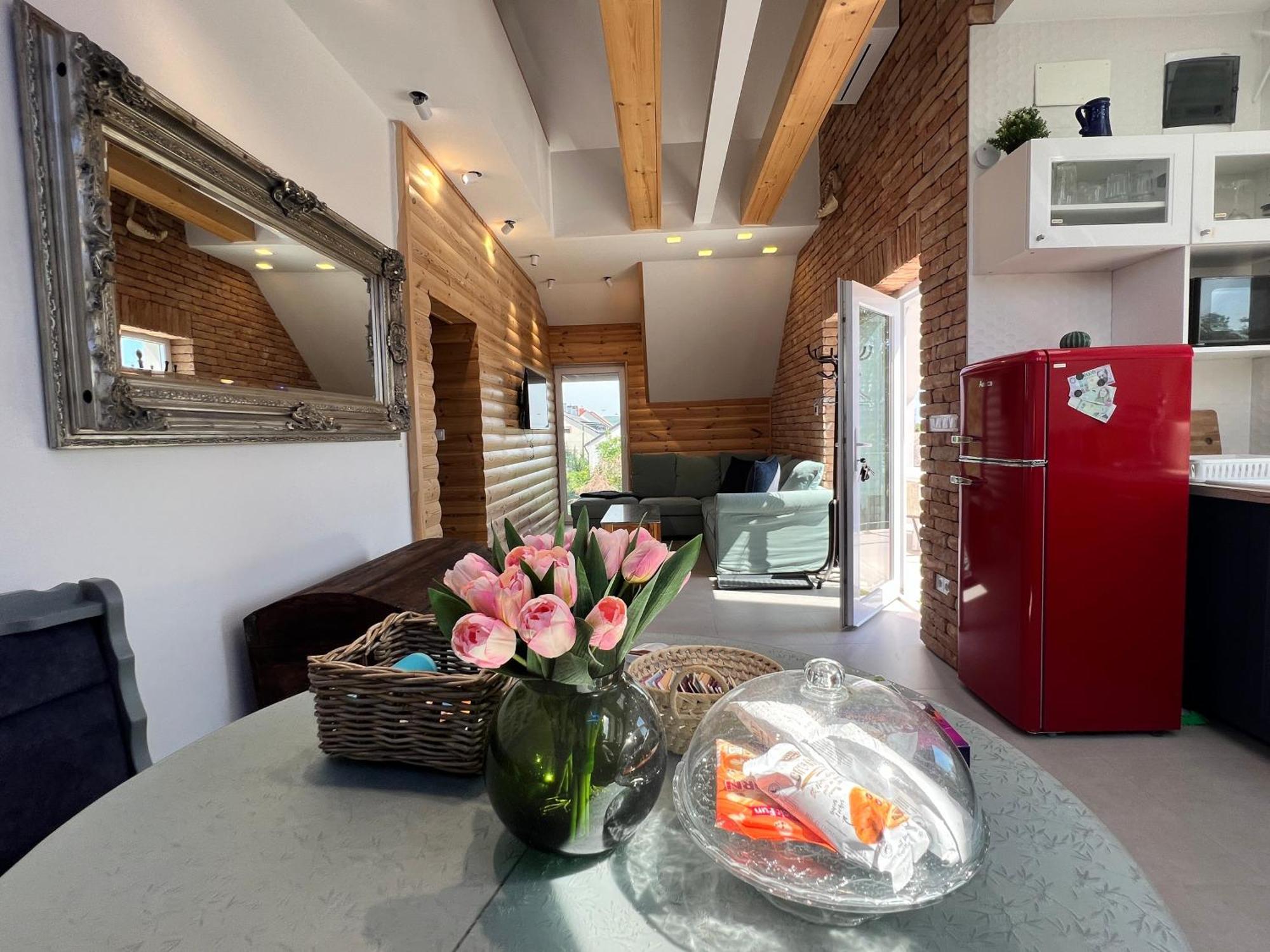 Neon Apartman Csopak Balaton מראה חיצוני תמונה